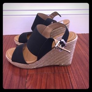 Black strappy wedges size 8.5